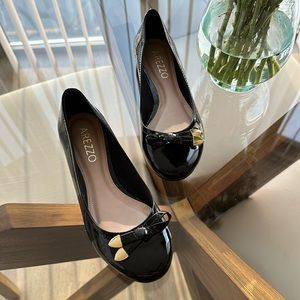 Brand new black ballet flats